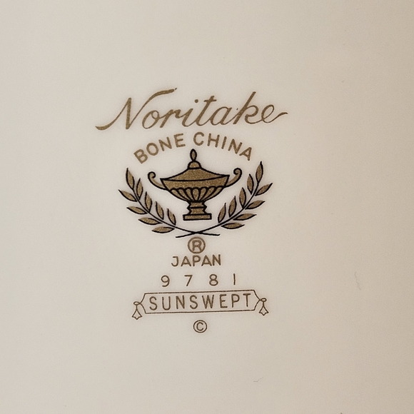 Nortitake Formal Bone China Ivory and Gold Trim Bread & Butter Plate Sunswept... - Picture 10 of 10